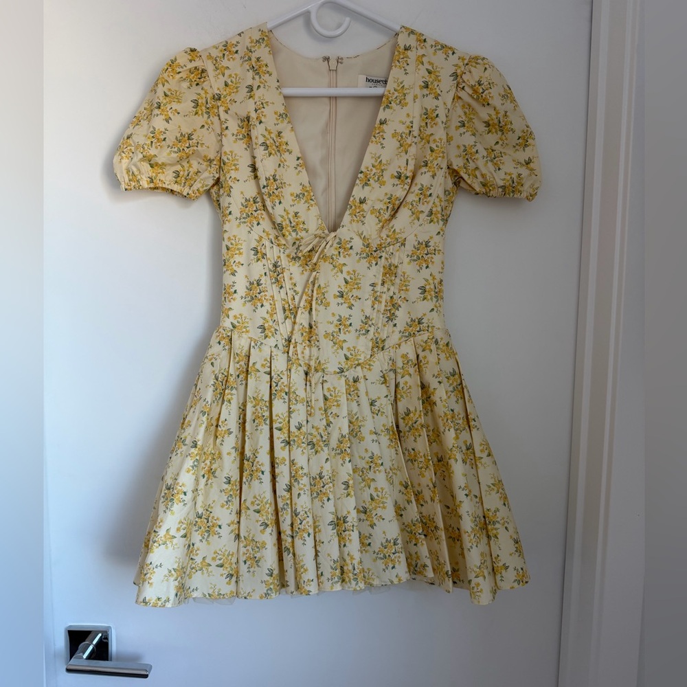 House of CB London Small Imani Buttercup Mini Dress Cotton - Picture 5 of 9